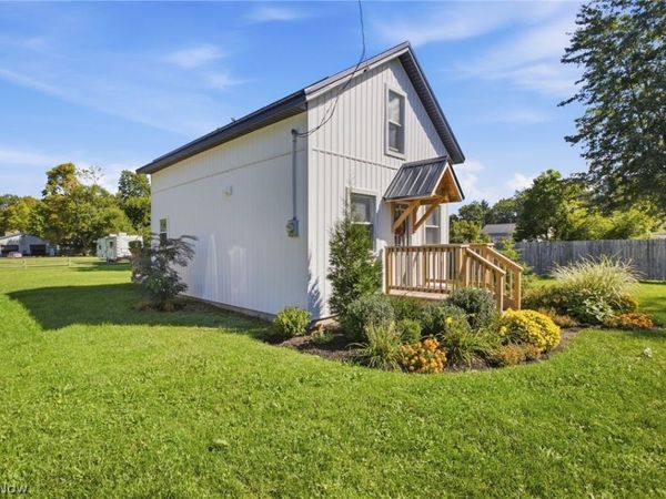 40 Eagle Street, Madison, OH 44057