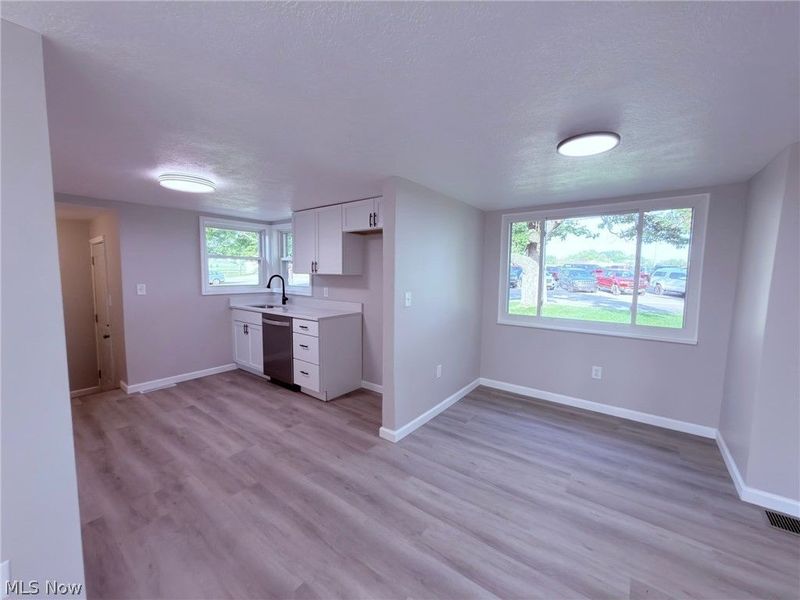 1963 Deermont Avenue NW, Massillon, OH 44647 Photo 9