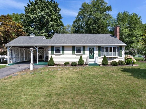 4 Southgate Rd, Franklin, MA 02038