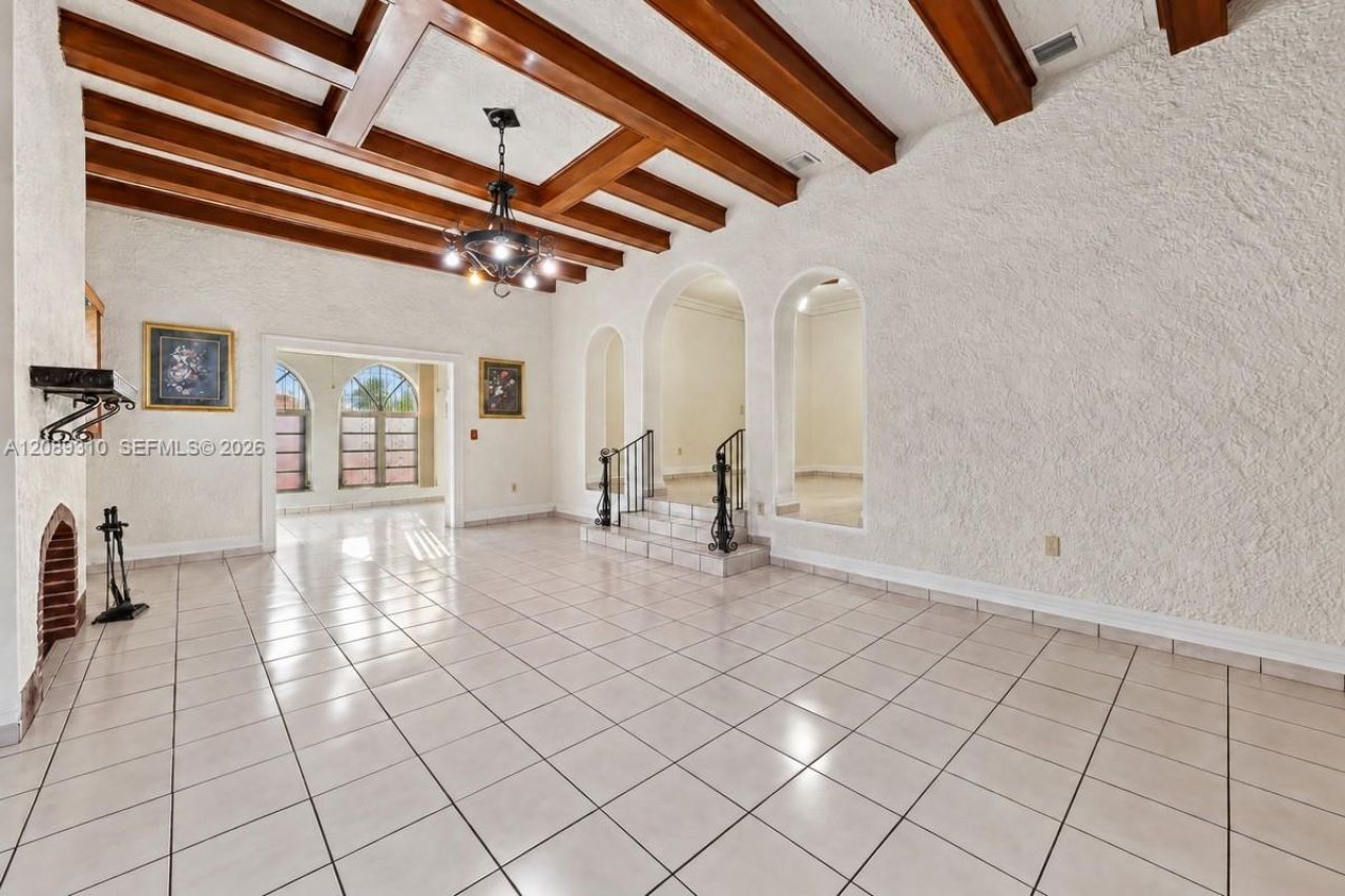 1834 SW 10th St , Miami, FL 33135 Photo