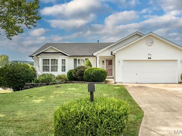 204 Pebble Creek Court , Imperial, MO 63052