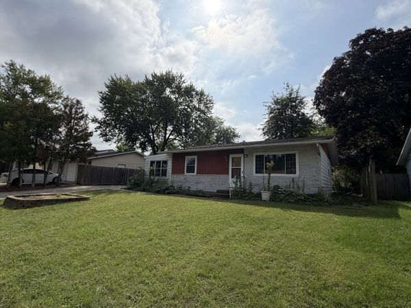 908 37th Avenue , East Moline, IL 61244