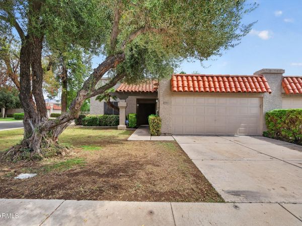 9493 E JENAN Drive, Scottsdale, AZ 85260
