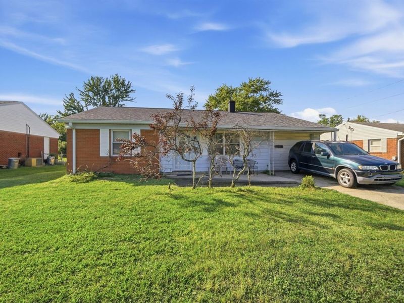 866 Crowden Drive, Springfield Township, OH 45224 Photo 2