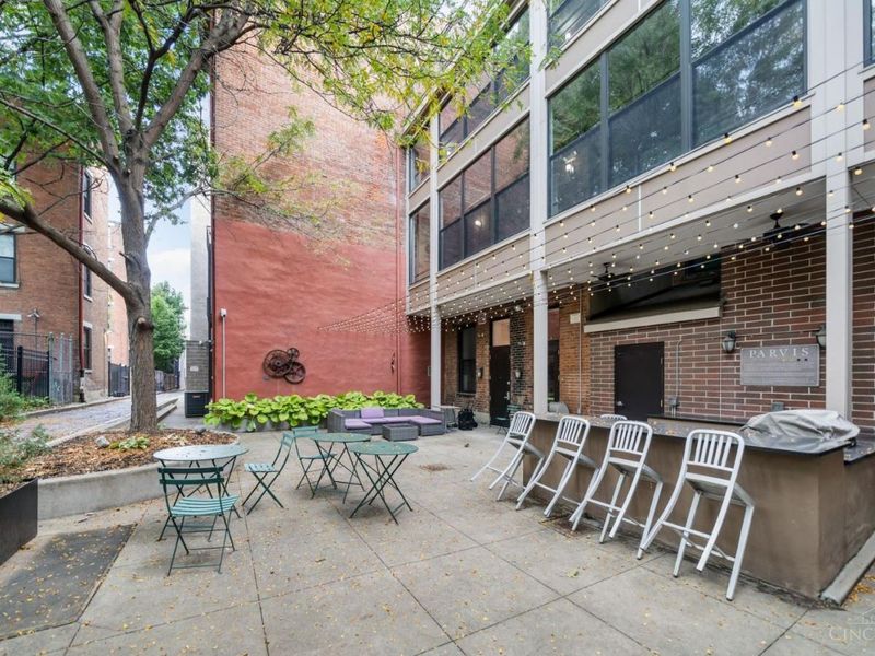 1415 Vine Street, Unit 301, Cincinnati, OH 45202 Photo 8