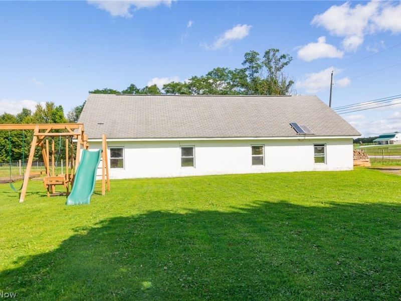 16494 Madison Road, Middlefield, OH 44062 Photo 4