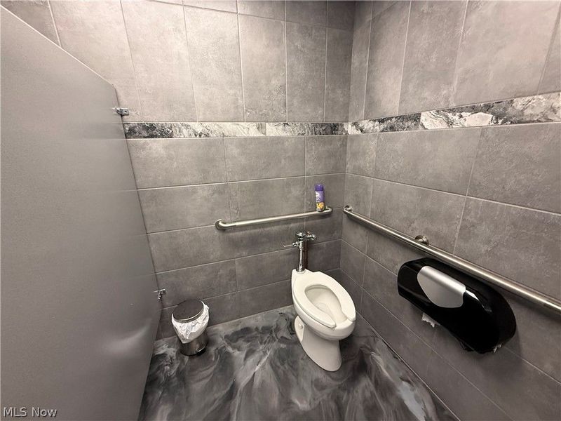 4693 State Road, Cleveland, OH 44109 Photo 11