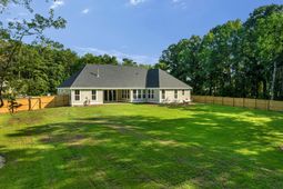 2041 Briar Bend Road photo 4
