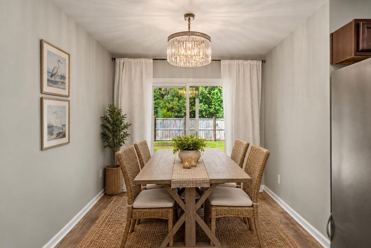 122 Brittondale Road Photo 10