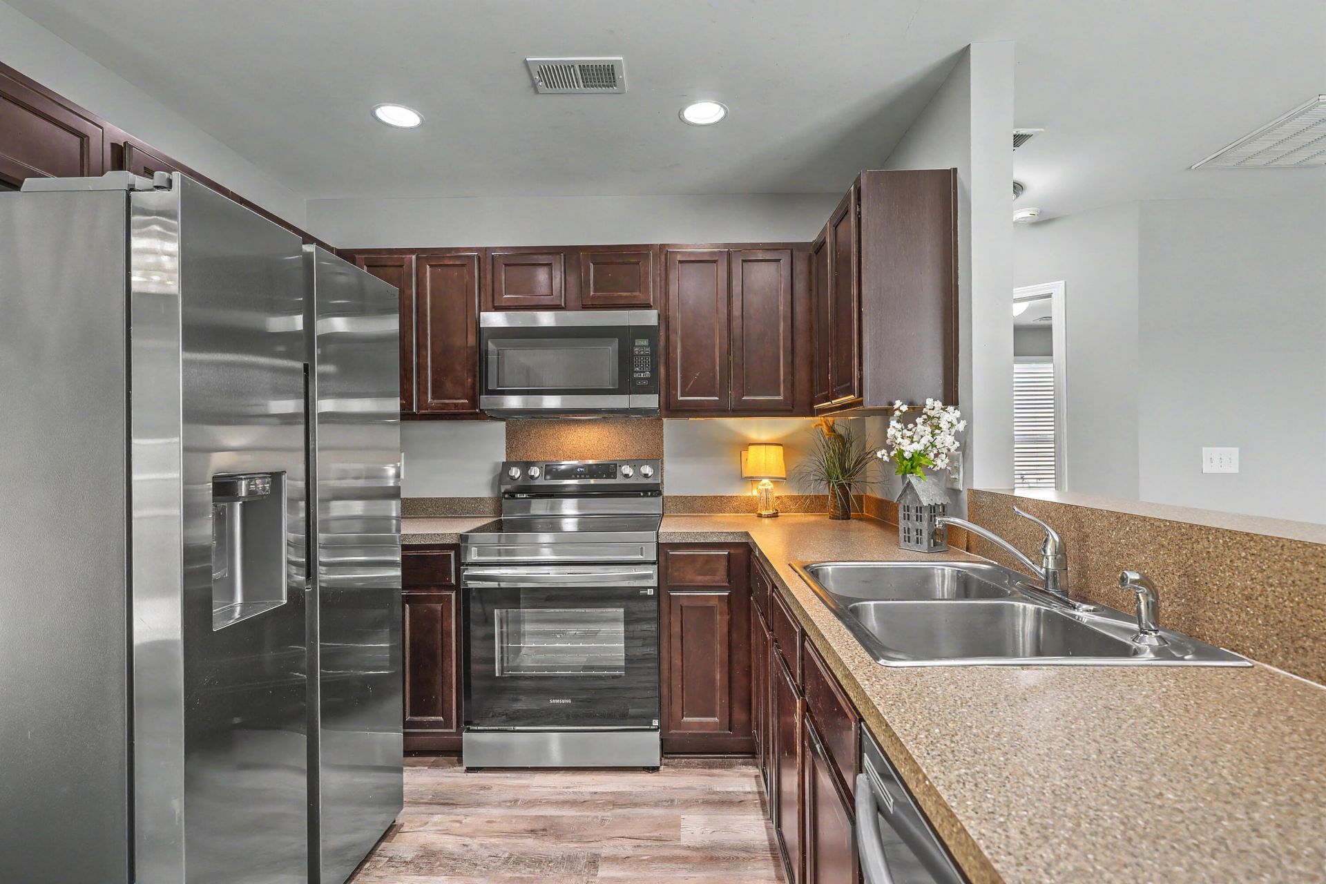 122 Brittondale Road Photo 12