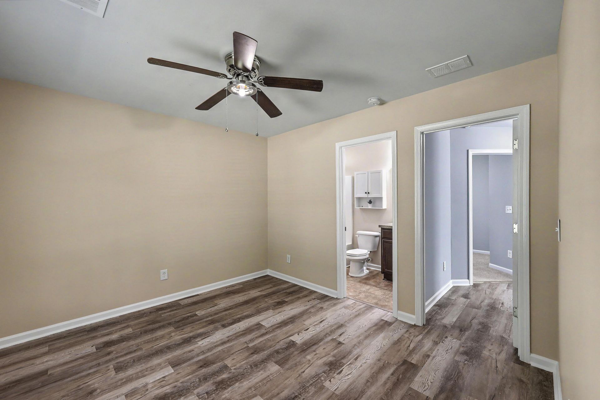122 Brittondale Road Photo 15