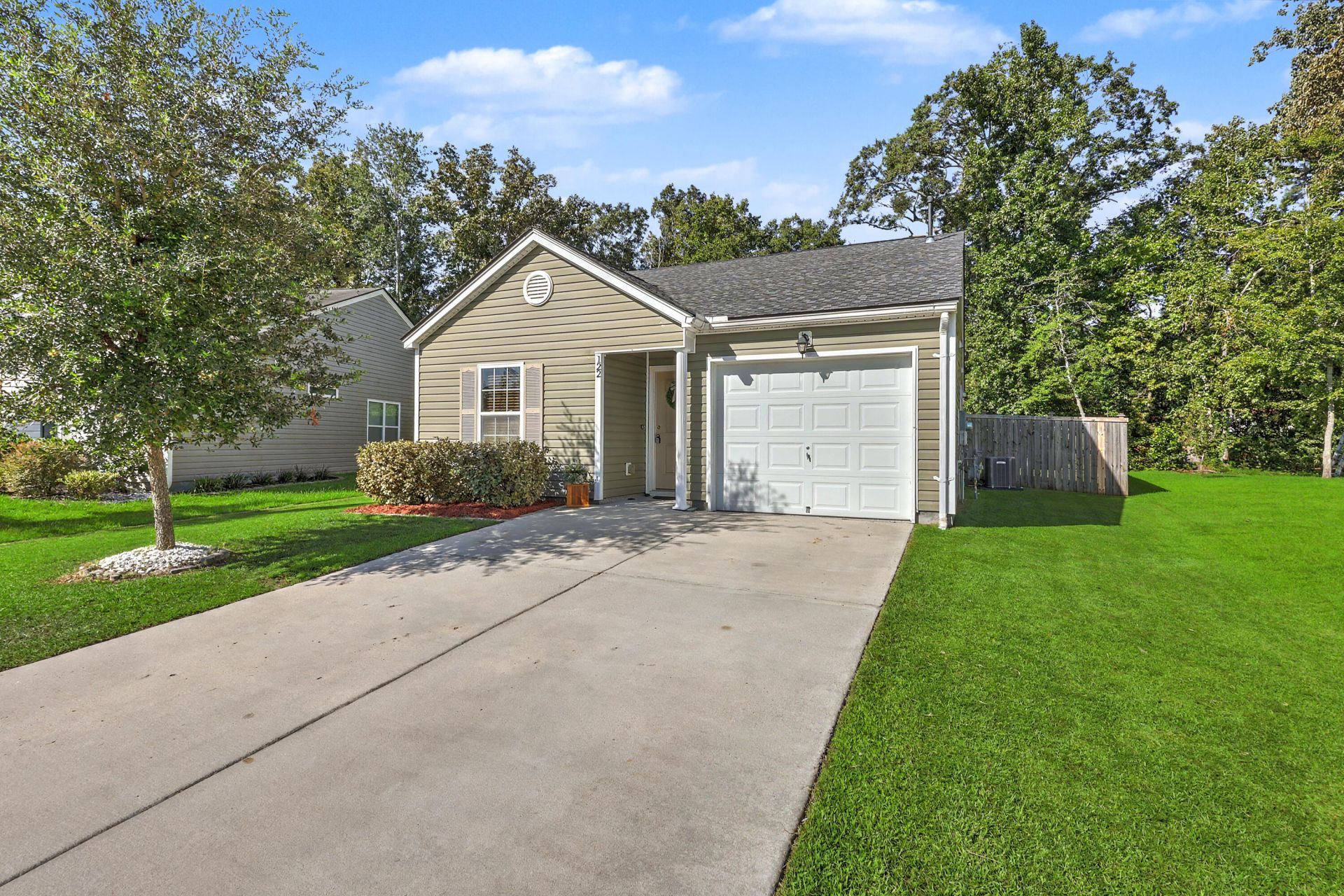 122 Brittondale Road Photo 29