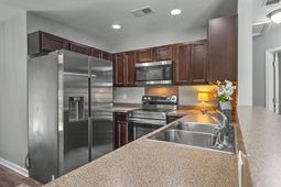 122 Brittondale Road photo 4