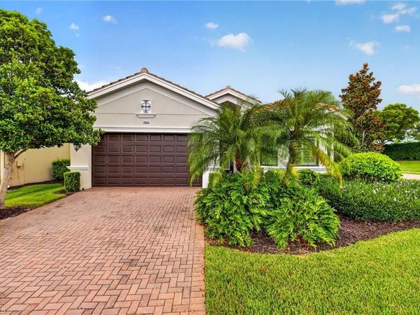 3804 Columbia CT, NAPLES, FL 34119