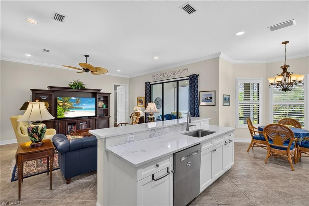 3804 Columbia Ct, Naples, FL 34119 Photo