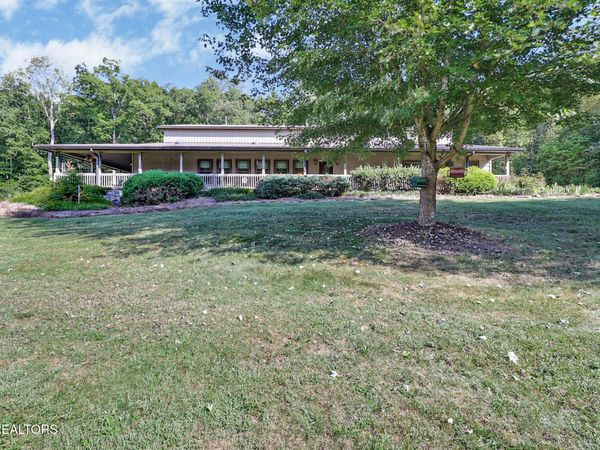 1546 Earl Jones Rd, Crossville, TN 38555