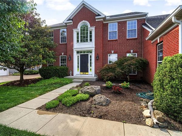 1050 Star Valley Court, Centerville, OH 45458