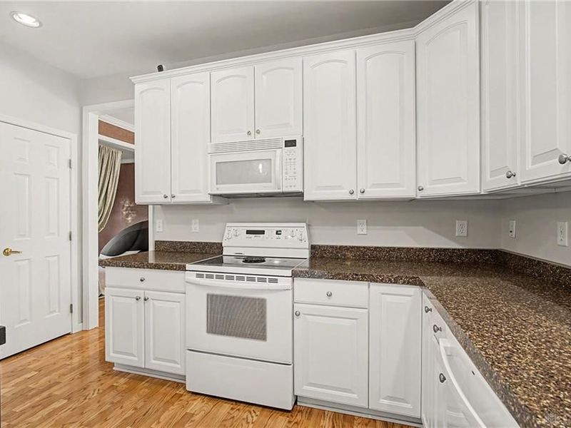 1050 Star Valley Court, Centerville, OH 45458 Photo 29