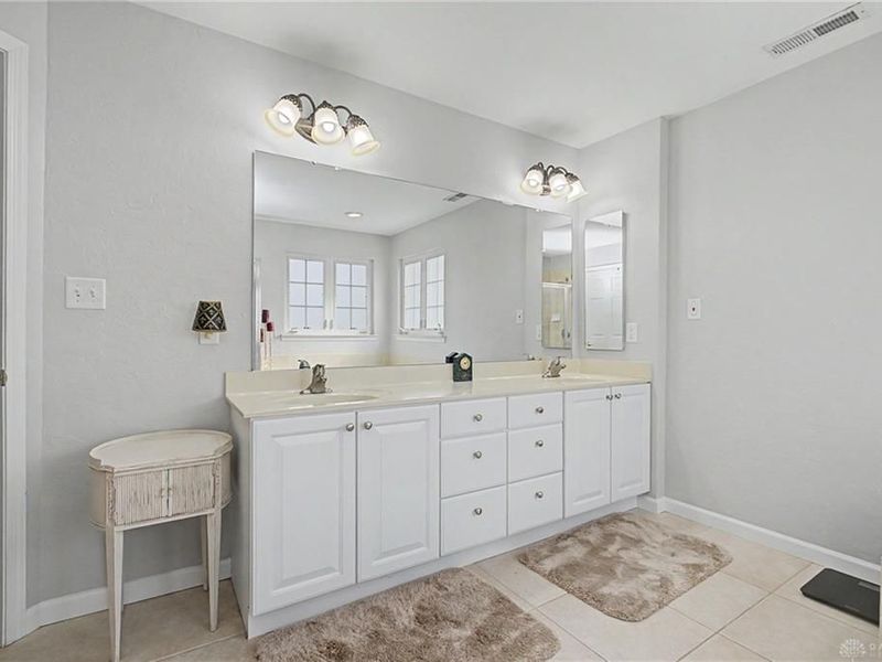 1050 Star Valley Court, Centerville, OH 45458 Photo 52