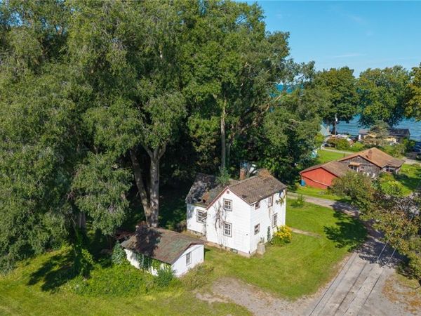 7721 Park Avenue, Ontario, NY 14519