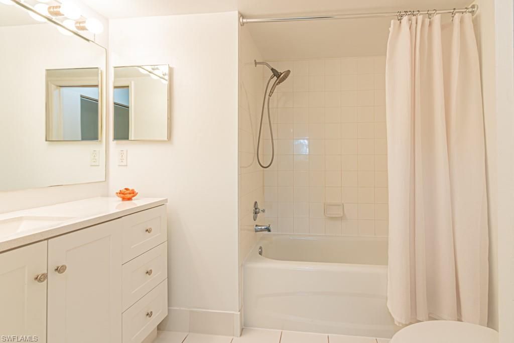 1230 Wildwood Lakes Blvd , Unit 202, Naples, FL 34104 Photo