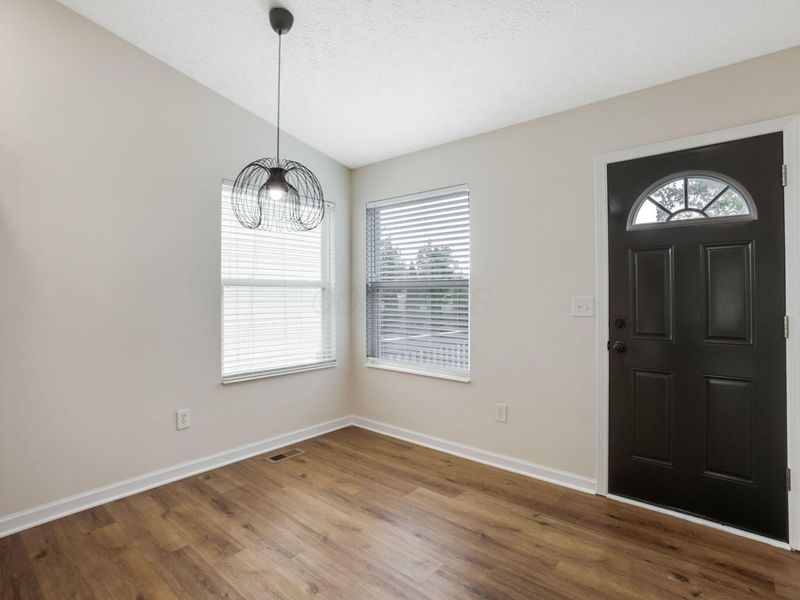 9039 Barley Loft Drive, Columbus, OH 43240 Photo 13