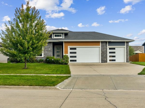 1021 Cardinal Drive, Polk City, IA 50226