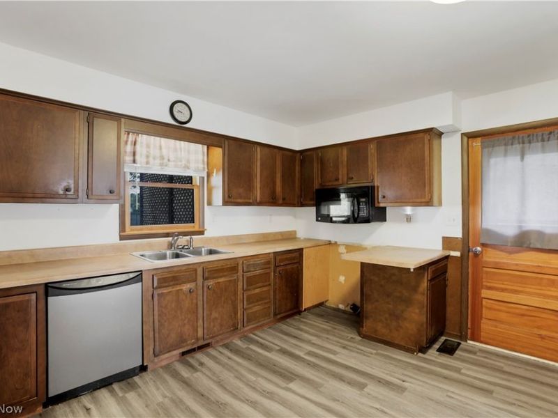 156 N Sugar Street, Saint Louisville, OH 43071 Photo 12
