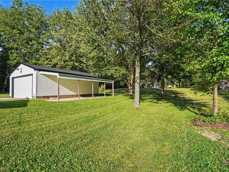 2351 Heston Drive, Lake Milton, OH 44429 Photo 29