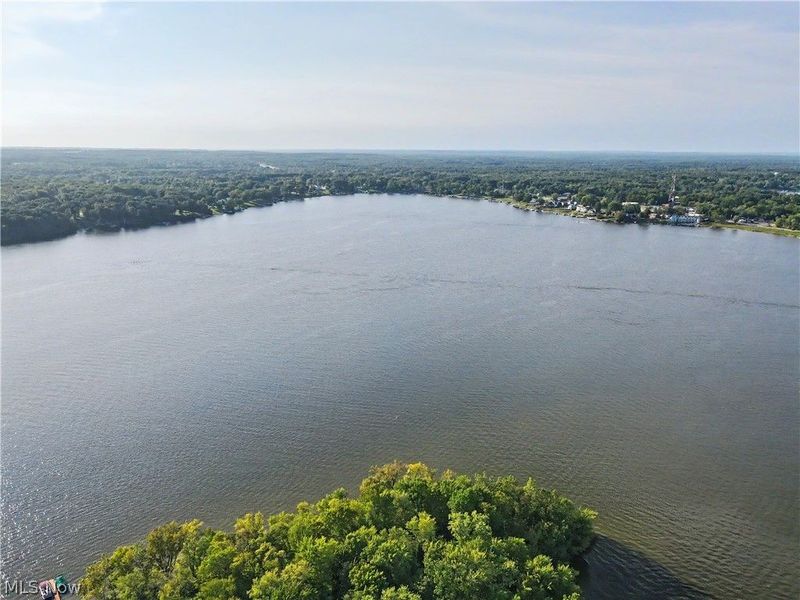 2351 Heston Drive, Lake Milton, OH 44429 Photo 32