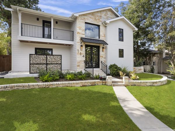 114 CLOVERLEAF AVE, Alamo Heights, TX 78209