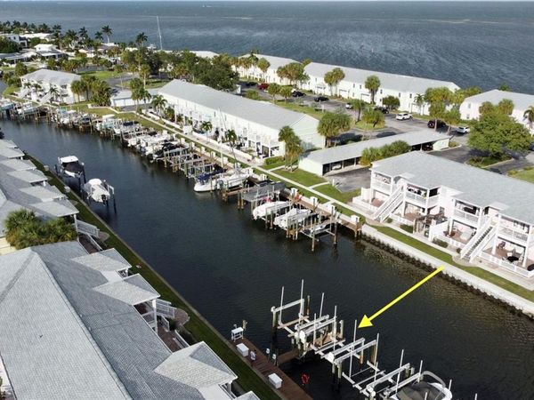 0 BEACH DRIVE SE, Unit 163SS, ST PETERSBURG, FL 33705