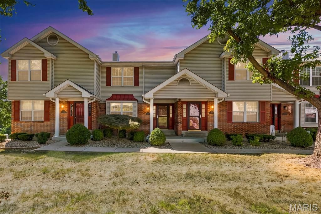 1710 N Wisteria Drive, Saint Charles, MO 63303 Main Photo
