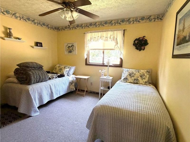 9011 Lost Trail Avenue NE, Canton, OH 44721 Photo 10