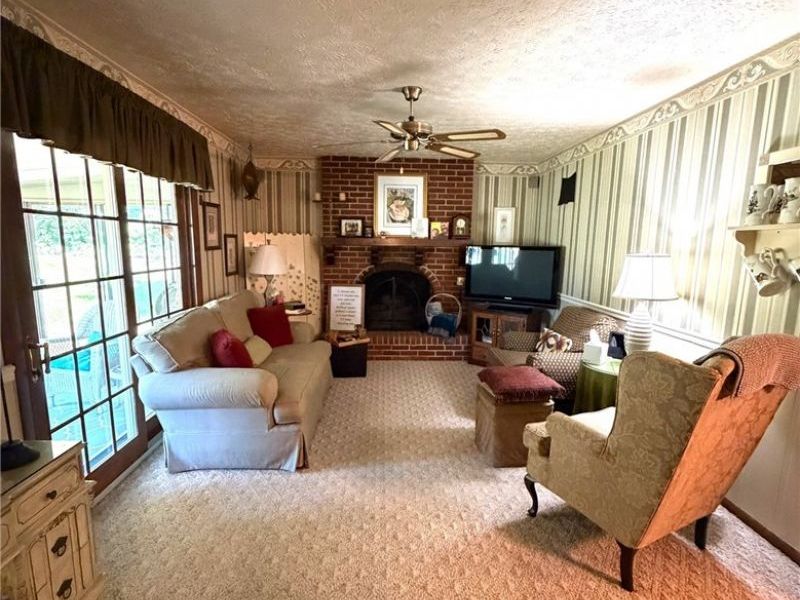 9011 Lost Trail Avenue NE, Canton, OH 44721 Photo 12