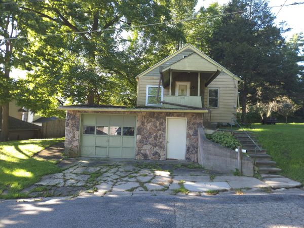 120 E Blair Street, Hastings, MI 49058