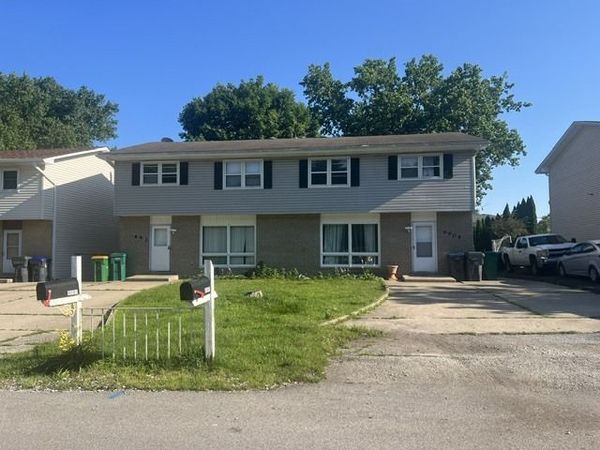 9905 W Oak Forest Drive , Beach Park, IL 60099