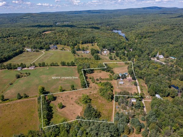 31 Cemetery Road , Montville, ME 04941