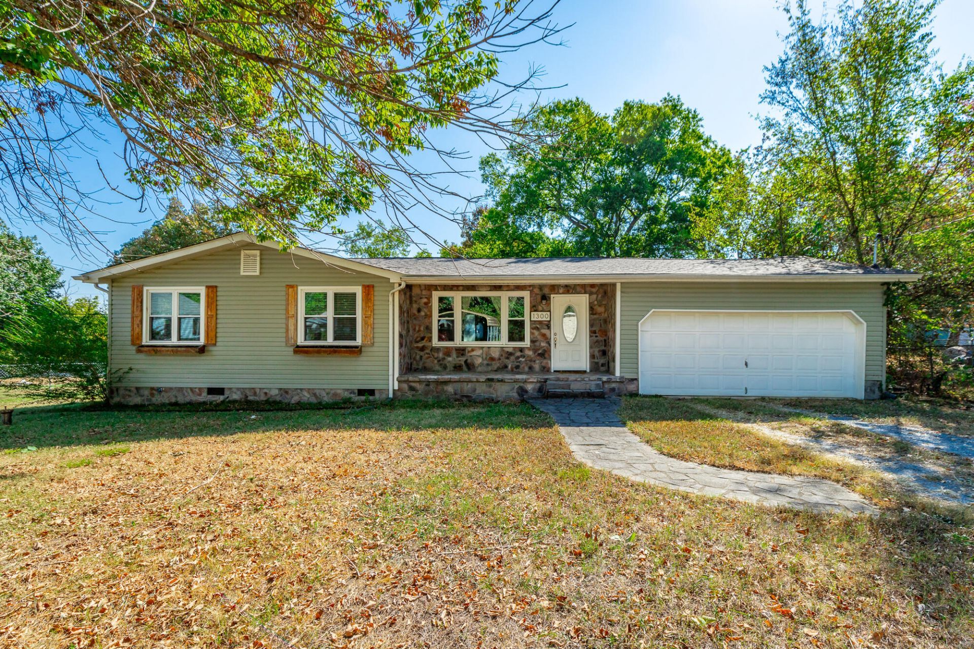 1300 Lee Street, Chickamauga, GA 30707 Main Photo