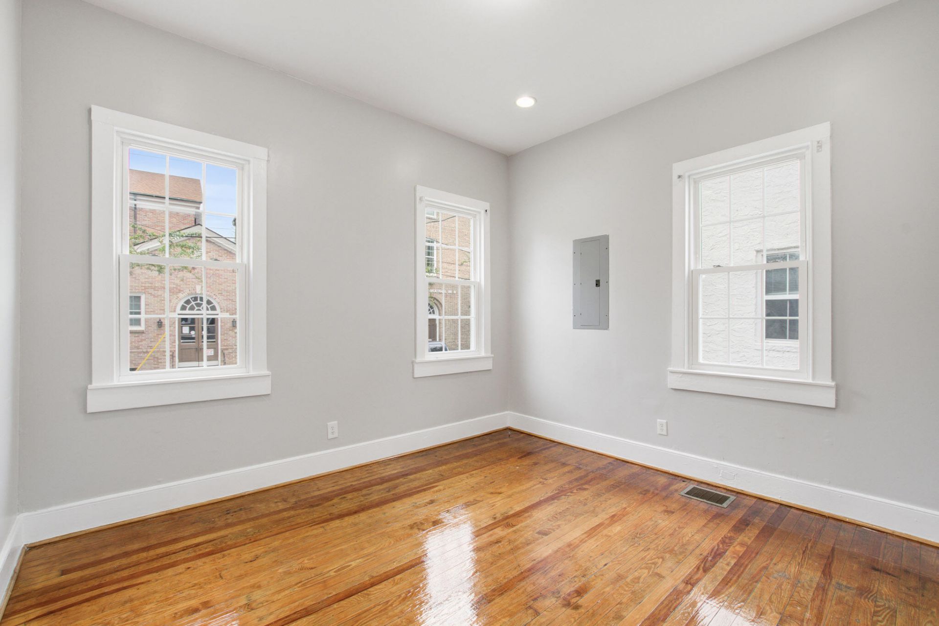 27 Maverick Street Photo 4
