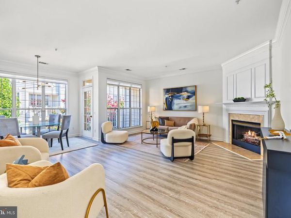 1725 KINGSGATE COURT, Unit 304, ALEXANDRIA, VA 22302