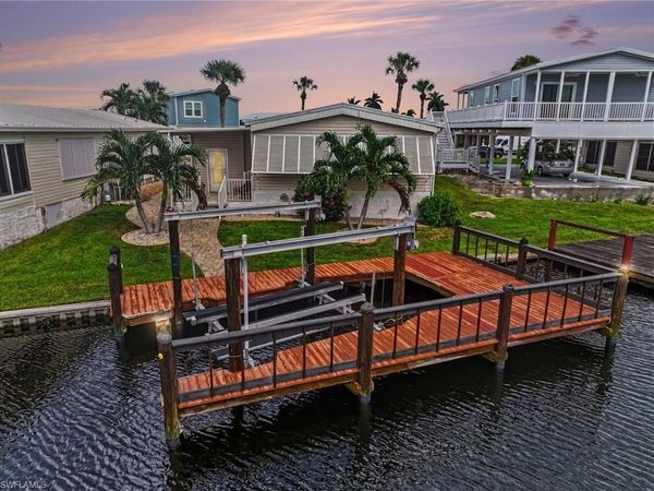 17620 Bryan CT , FORT MYERS BEACH, FL 33931