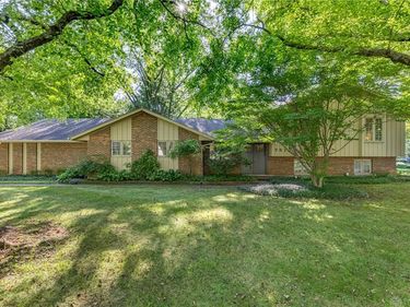 7511 Cloverbrook Park Drive, Centerville, OH 45459