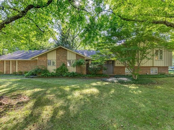 7511 Cloverbrook Park Drive, Centerville, OH 45459