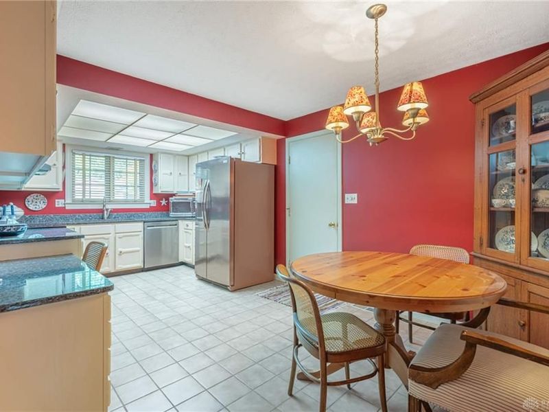 7511 Cloverbrook Park Drive, Centerville, OH 45459 Photo 10