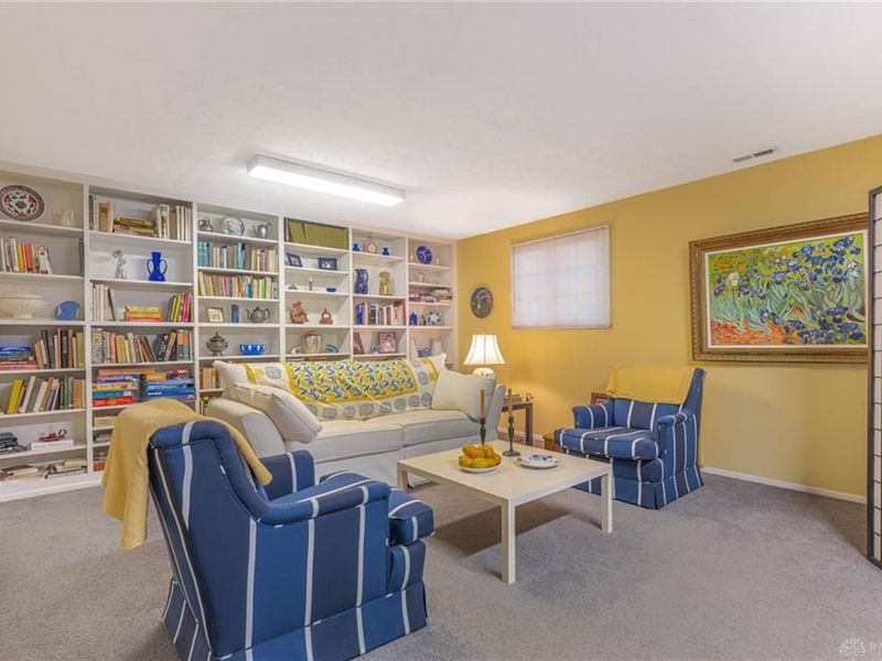 7511 Cloverbrook Park Drive, Centerville, OH 45459 Photo 17