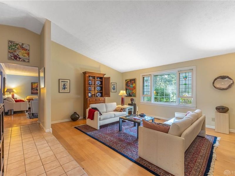 7511 Cloverbrook Park Drive, Centerville, OH 45459 Photo 4