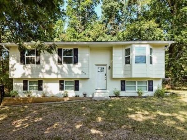 200 Starlet Cir NE, Cleveland, TN 37323