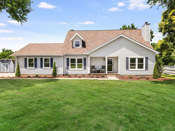 1208 Newmans Trl , Hendersonville, TN 37075