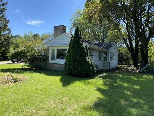 143 E Colon Road, Coldwater, MI 49036